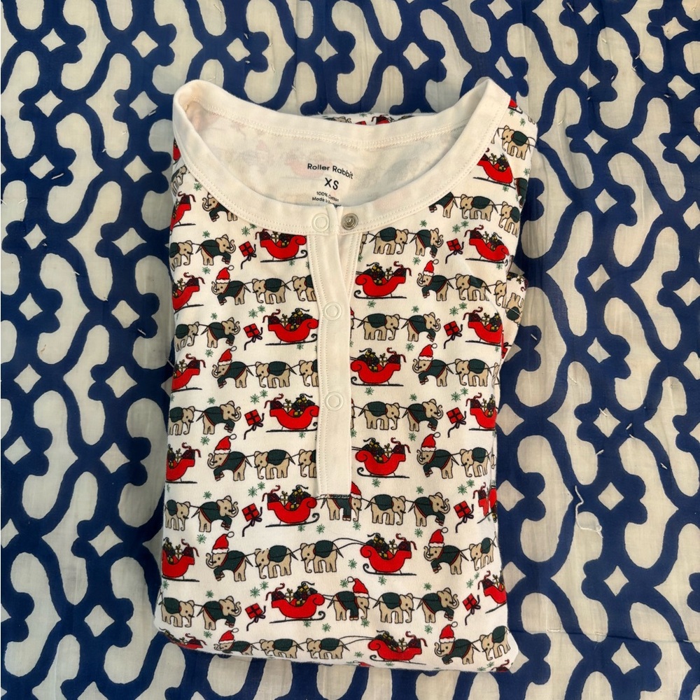 christmas retired roller rabbits
size-xs